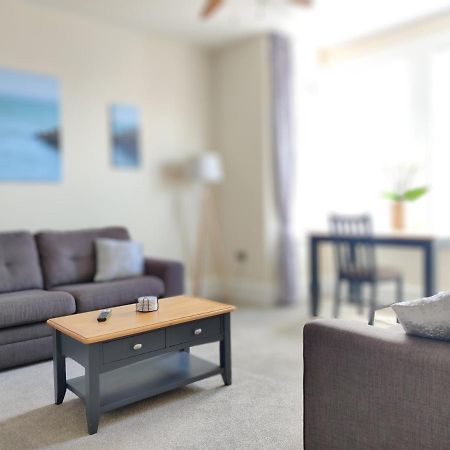 Escape To The Coast In A Luxurious Private Apartment 荷尼湾 外观 照片