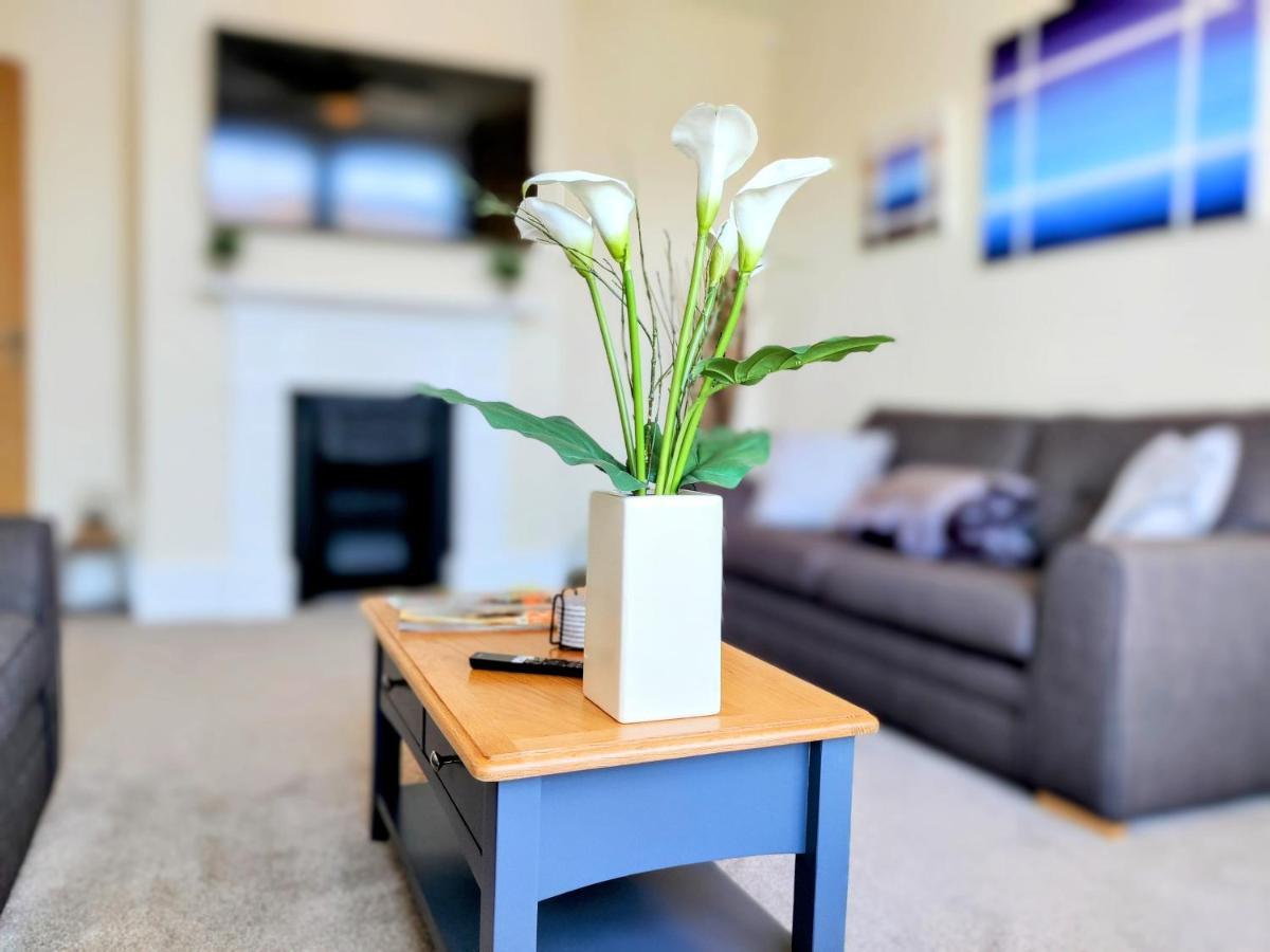 Escape To The Coast In A Luxurious Private Apartment 荷尼湾 外观 照片
