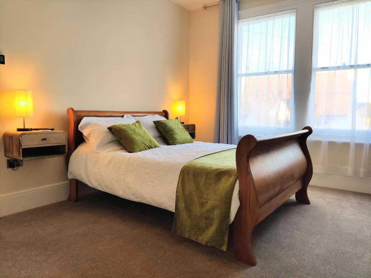 Escape To The Coast In A Luxurious Private Apartment 荷尼湾 外观 照片